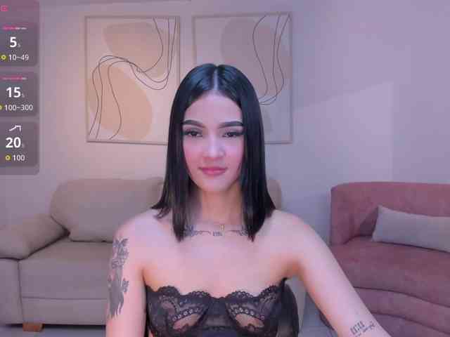 CarolineEvans webcam