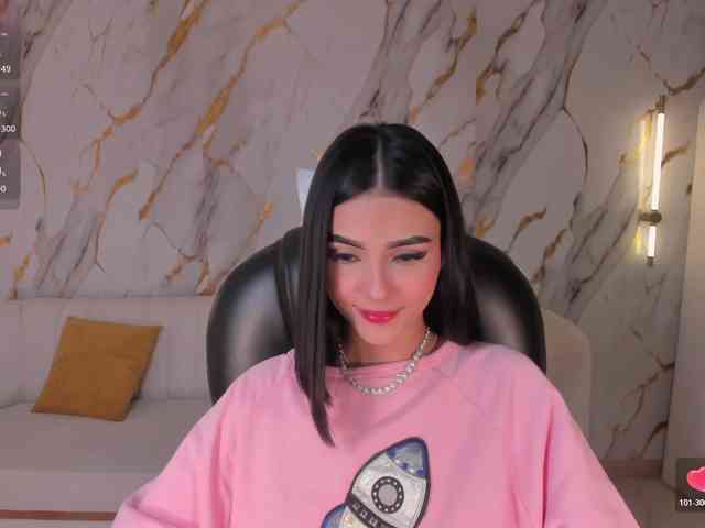 CarolineEvans webcam