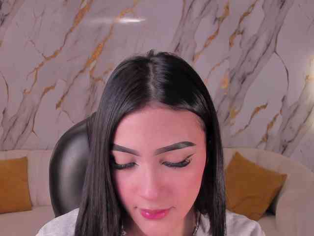 CarolineEvans webcam