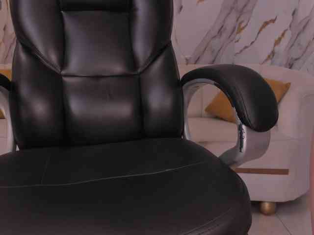 CarolineEvans webcam