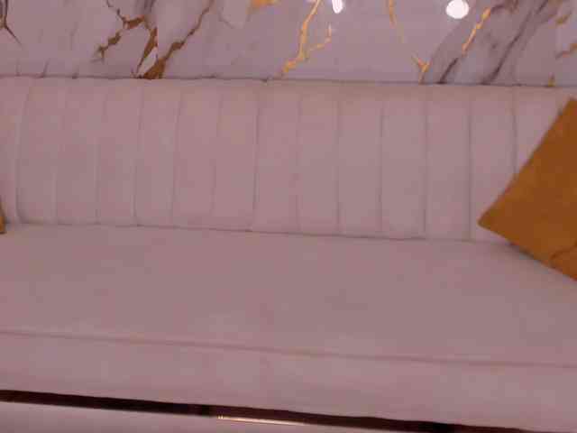 CarolineEvans webcam