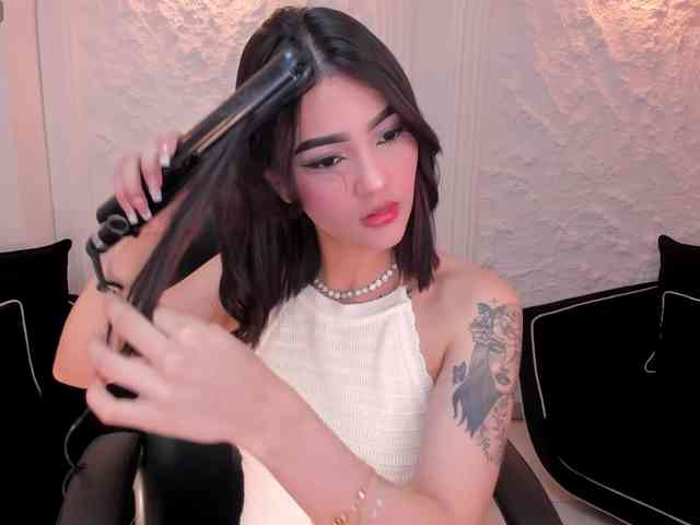 CarolineEvans webcam