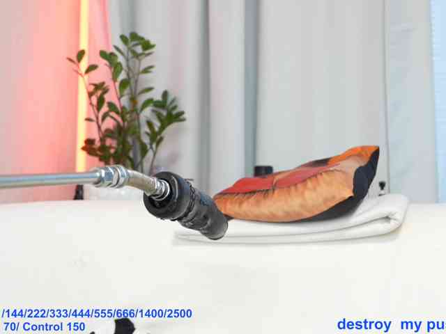 hotsexykiska webcam