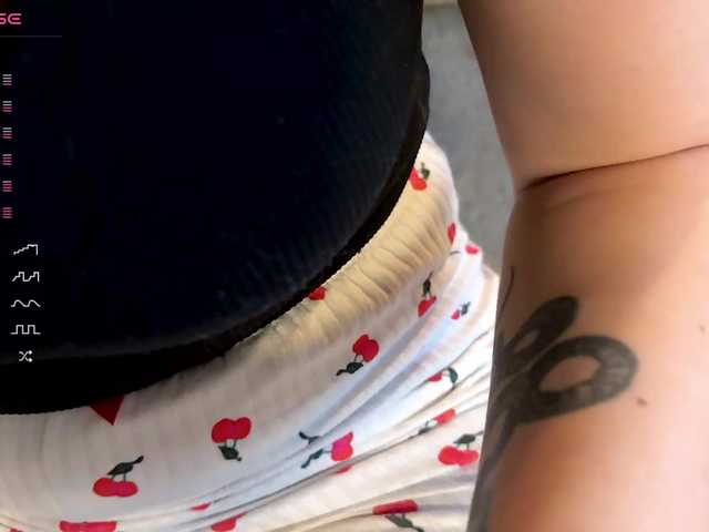 k1tty-cute live cam on BongaCams