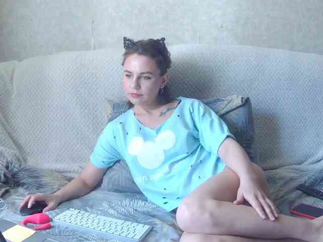 SexsyKsy webcam