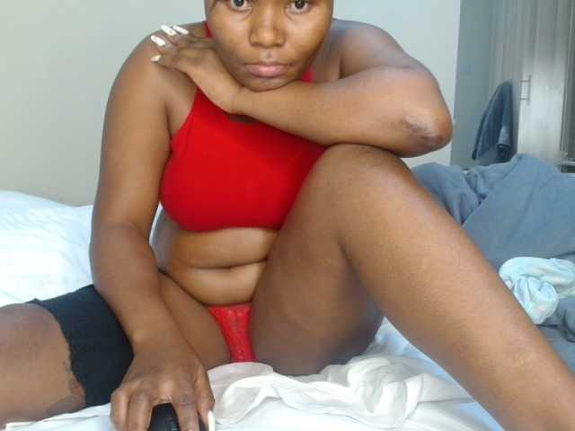Hairycreamer live cam on BongaCams