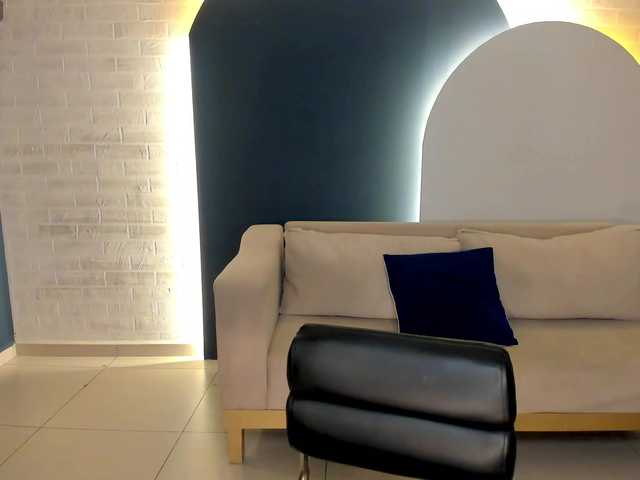 AmyRosse1 live cam on BongaCams