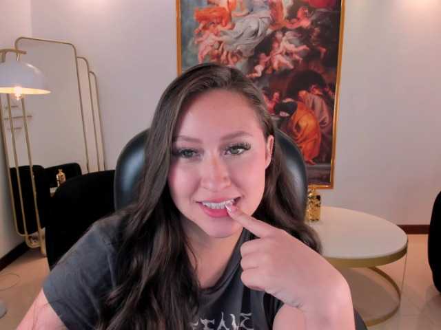 AmyRosse1 live cam on BongaCams