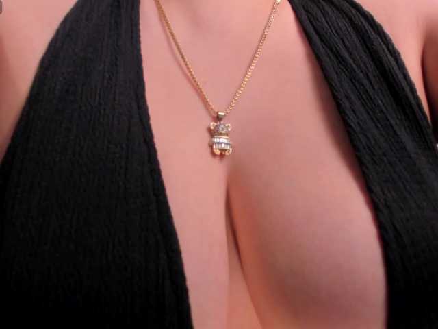 AmyRosse1 live webcam show