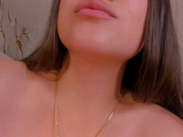 AmyRosse1 live cam on BongaCams