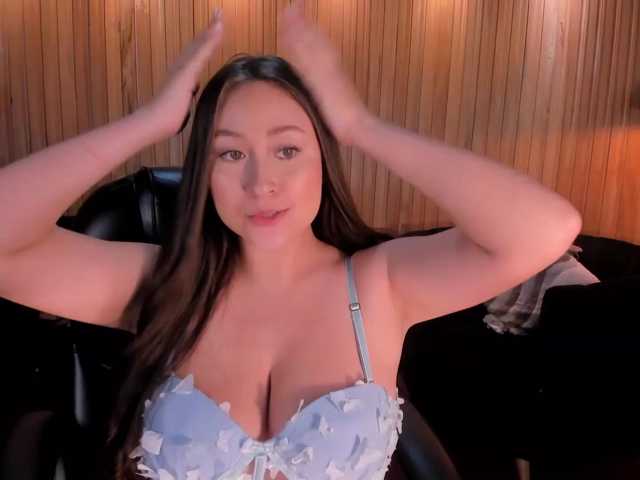 AmyRosse1 live cam on BongaCams