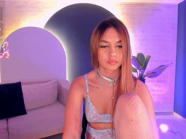 ArianaBell's BongaCams show and profile