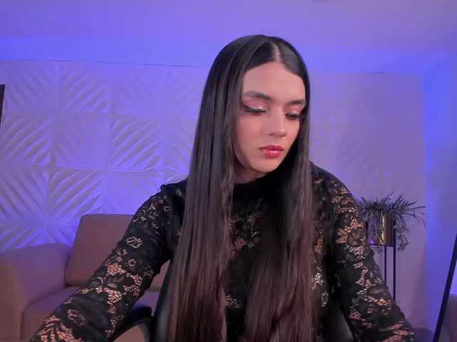 JulietteMoreau live cam preview