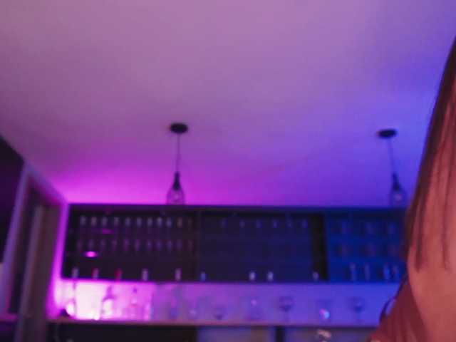 JulietteMoreau live cam preview