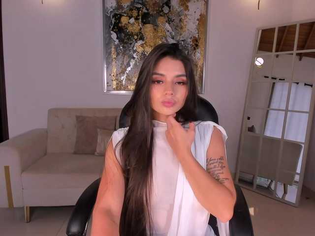 JulietteMoreau live webcam show