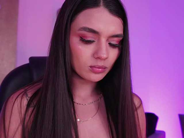 JulietteMoreau live cam