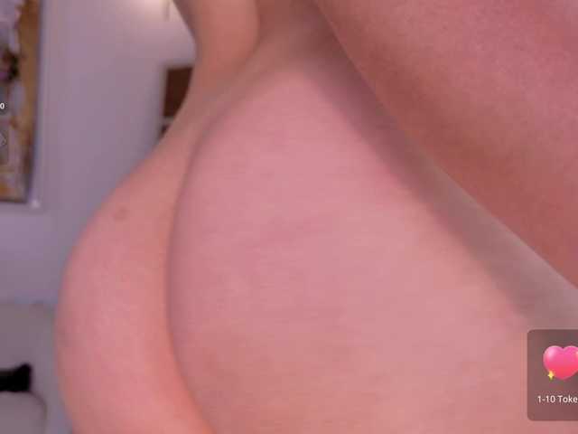 JulietteMoreau live webcam show