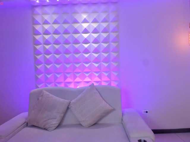 AmaraDivine live cam on BongaCams