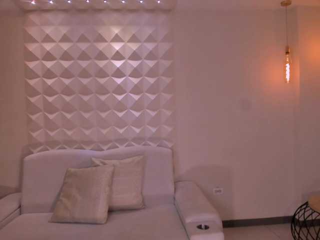AmaraDivine live cam on BongaCams