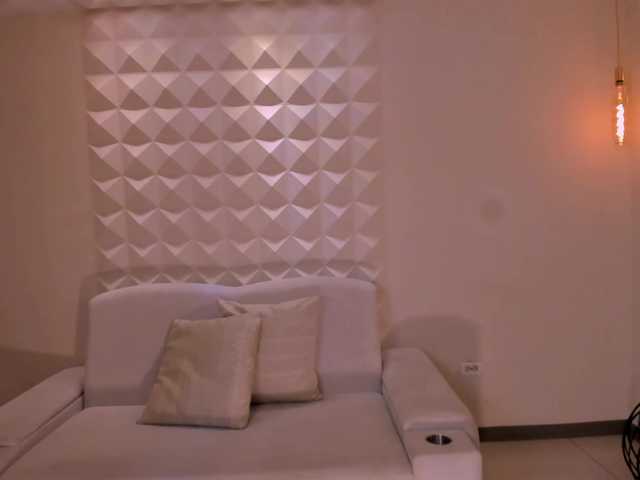 AmaraDivine live cam on BongaCams