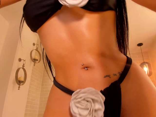 AmaraDivine live cam on BongaCams