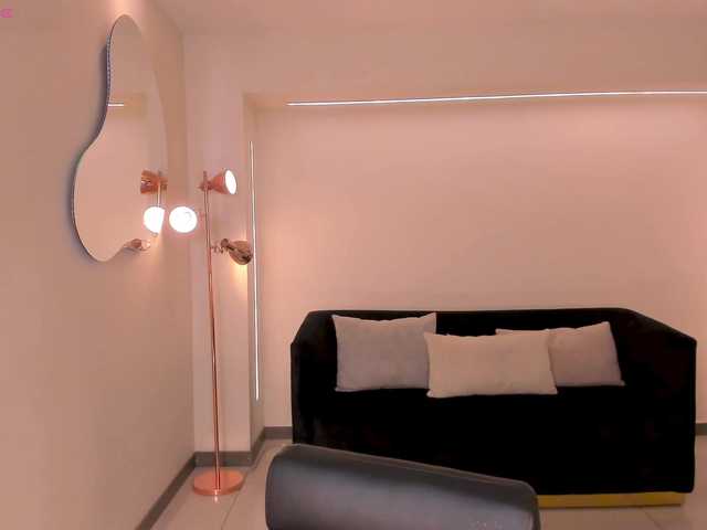 AmaraDivine live cam on BongaCams