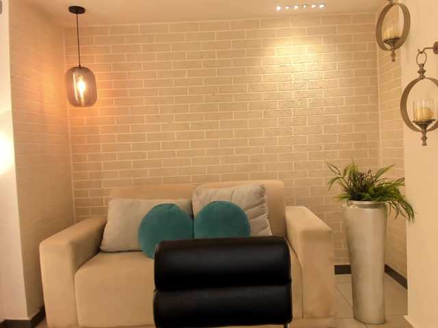 AmaraDivine live cam on BongaCams