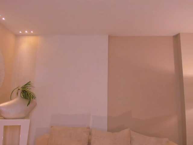 AmaraDivine live cam on BongaCams