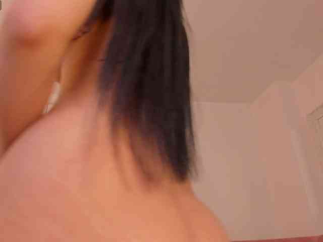 AmaraDivine webcam