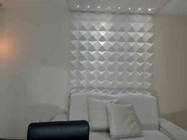 AmaraDivine webcam