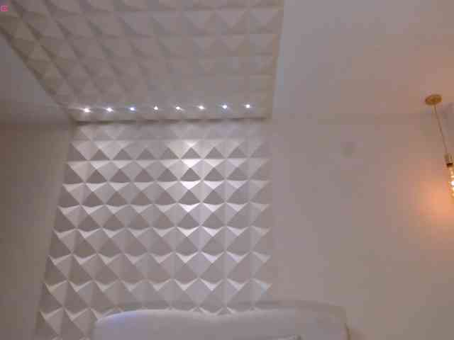 AmaraDivine webcam