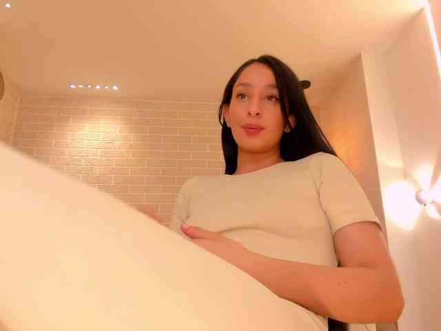AmaraDivine Live Webcam on BongaCams