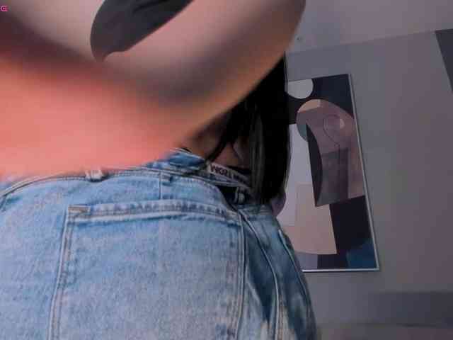 AmaraDivine webcam