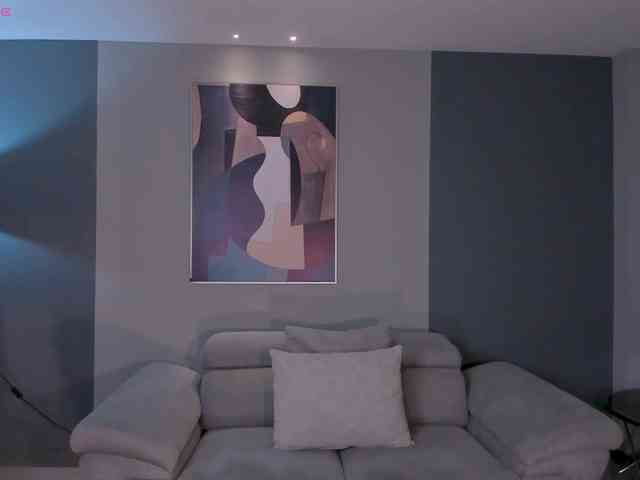 AmaraDivine webcam