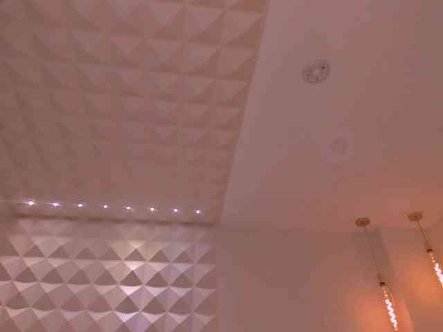 AmaraDivine webcam