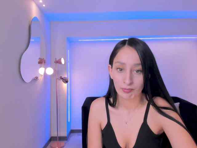 AmaraDivine webcam