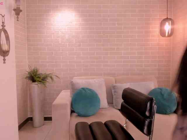 AmaraDivine webcam