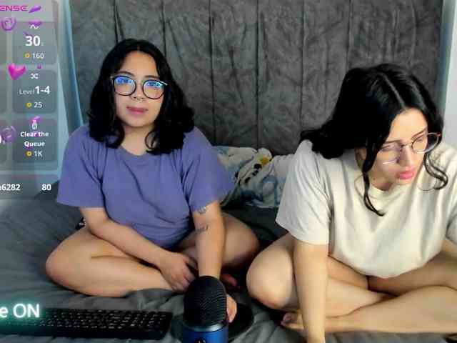 maddie-and-chelsea webcam