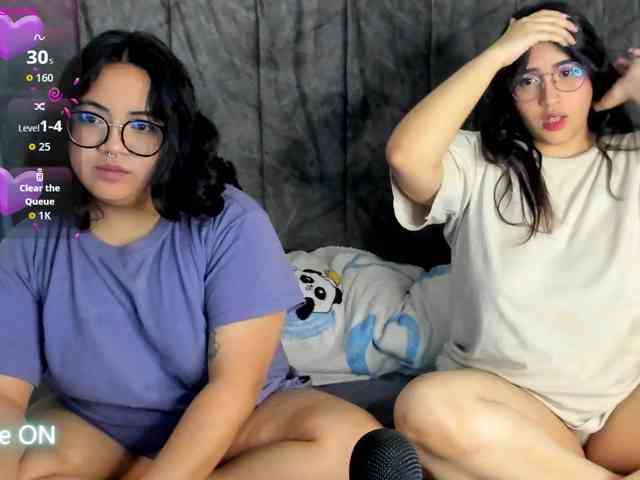 maddie-and-chelsea webcam