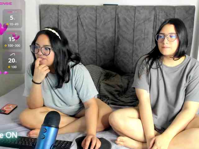 maddie-and-chelsea webcam
