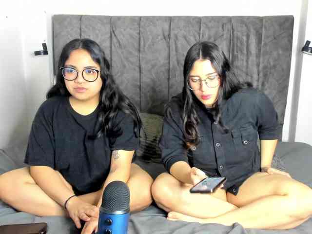 Modelo: maddie-and-chelsea