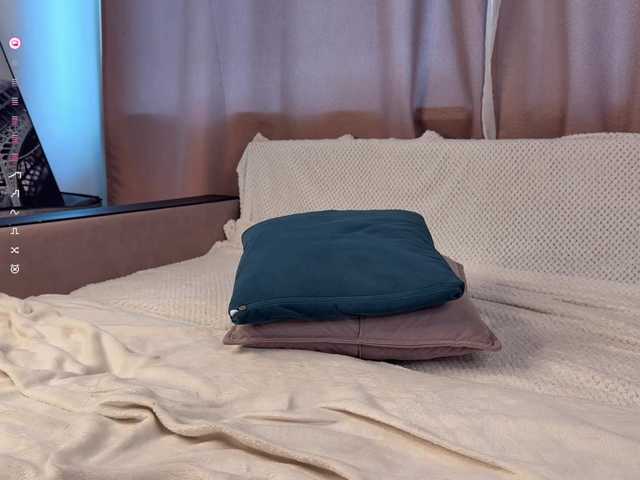 CozyCare live webcam show
