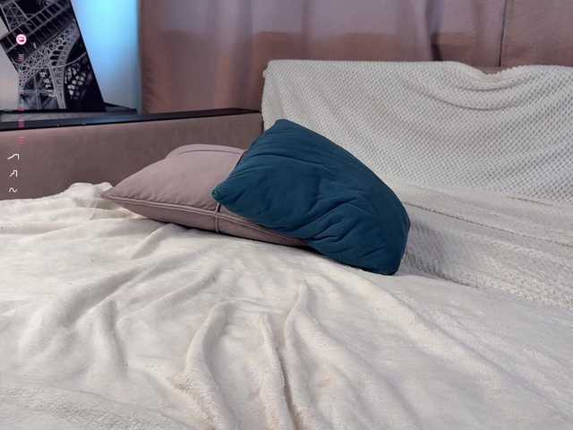 CozyCare live cam on BongaCams