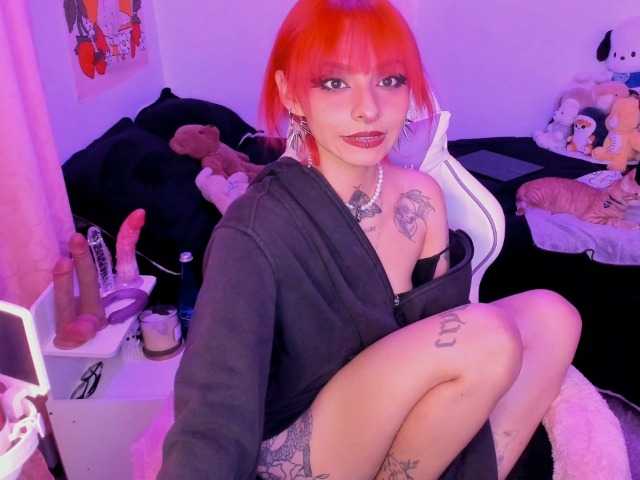 sickoday live cam on BongaCams