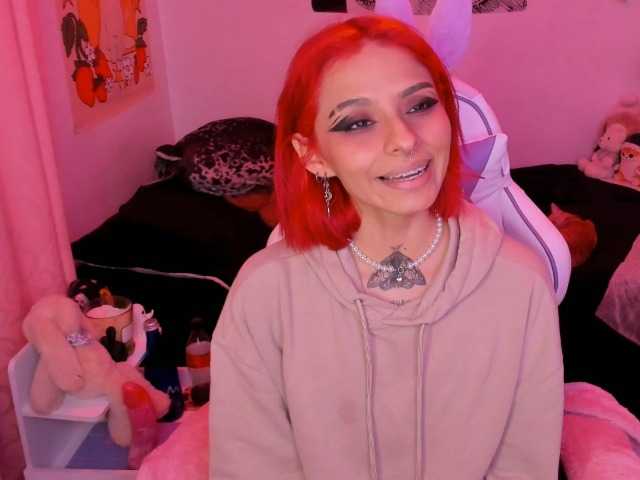 sickoday live cam on BongaCams