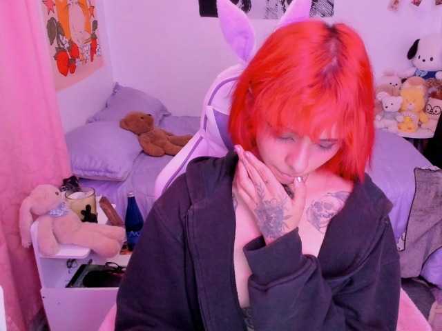 sickoday live cam on BongaCams