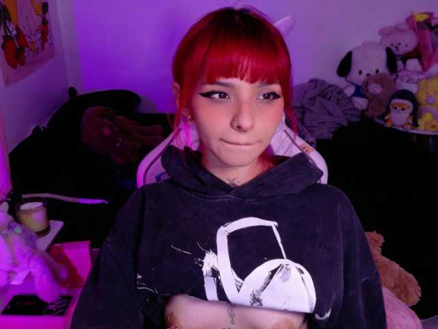 sickoday live cam on BongaCams