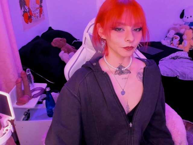 sickoday live cam on BongaCams