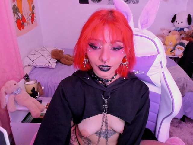 sickoday live cam on BongaCams
