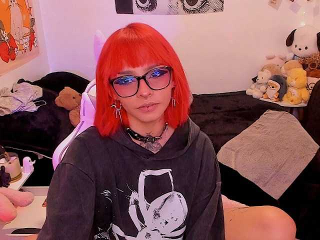 sickoday live cam on BongaCams